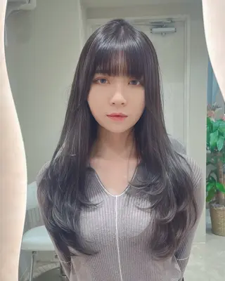 ロング カラー MIRAC所属・Ryoichi⛓️ 韓国ヘア/ハイトーンのヘアスタイル