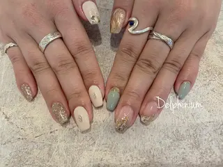 ネイル 岡本 友恵のネイルデザイン