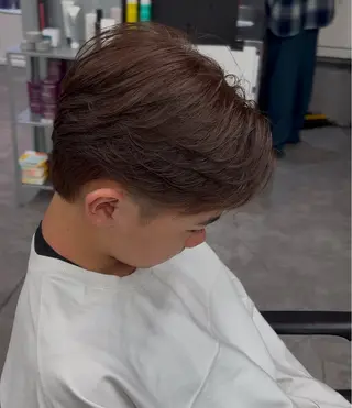 ミディアム カラー パーマ メンズ メンズパーマ特化 🔥韓国ヘア職人🔥のヘアスタイル