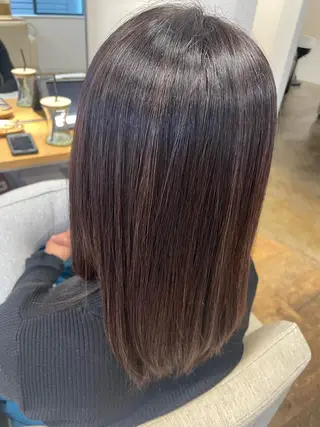 ミディアム BELO 愛未のヘアスタイル