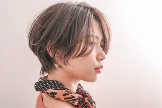 ショート ショート/レイヤー なら石井知希のヘアスタイル