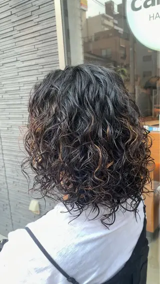 ミディアム パーマ ボブパーマ 艶カラー/横山大樹のヘアスタイル