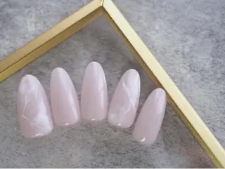 ネイル 鈴木 麻里のネイルデザイン