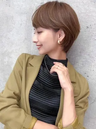 ショート カラー 艶グレージュカラー 美髪特化美容師のヘアスタイル