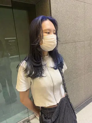 ロング 髪と音処　マトぺ所属・デザインカラー/ボブ ブリーチカラー/ユリのヘアスタイル