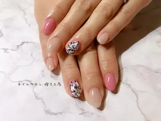 ネイル 伊藤 美里のネイルデザイン
