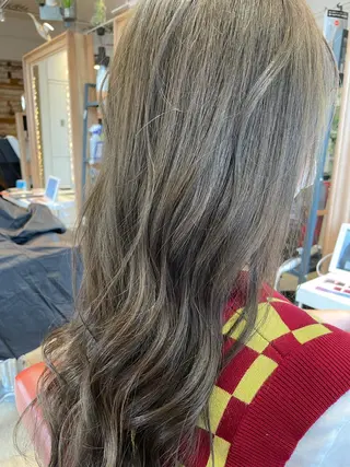 ロング カラー ✨横須賀髪質改善✨️ 加藤 百音のヘアスタイル