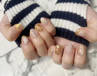 ロング カラー ネイル Q Free nailsのネイルデザイン