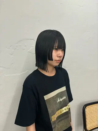 ショート amu/ブリーチなし ダブルカラーのヘアスタイル