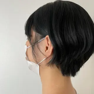 ショート カラー 💍透明感💍 上岡夕理香のヘアスタイル