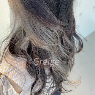 ロング 艶ハイトーン🔆 ️️️安座間 希のヘアスタイル