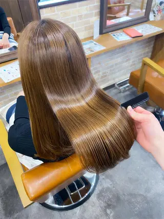 セミロング SALOWIN上野店所属・美髪ヘア 🤍erikaのヘアスタイル