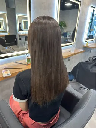 ロング カラー パーマ ヘアアレンジ 透明感ブリーチカラー 🌈TOMOHIROのヘアスタイル