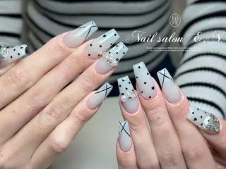 ネイル E.N🦋 長さ出し/持ち込みのネイルデザイン