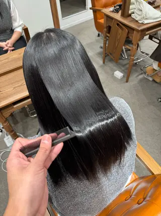 ロング 髪質改善縮毛✨ 泉谷彪芽のヘアスタイル