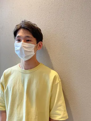 メンズ KNOWHOW京都所属・トレンド/顔まわり/ レイヤー/グレージュのヘアスタイル