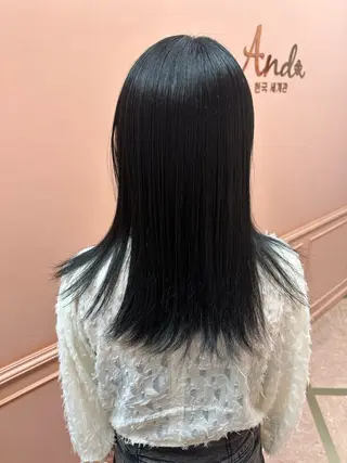 カラー 艶暖色/ベージュ SAKI💜のヘアスタイル