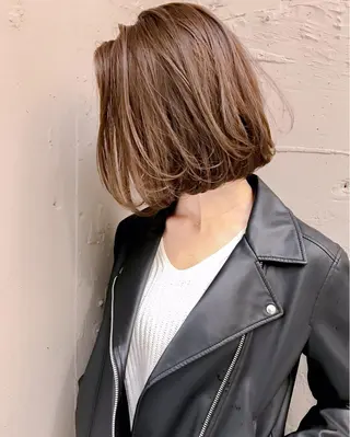 ショート カラー 🇨🇳ワンホンヘア 下田鉄也のヘアスタイル