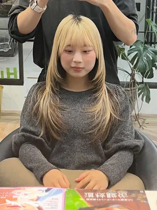 ロング CASA by Humium たまプラーザ所属・佐藤 慧のヘアスタイル