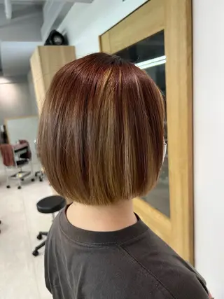 ミディアム 小森聖奈 韓国風レイヤーカットのヘアスタイル