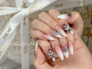 ネイル ✨Nailsalon Vi+✨のネイルデザイン
