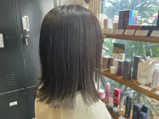 ミディアム 🩵FERIA 桃山台　足立あゆみのヘアスタイル