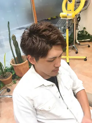 メンズ モリオフロムロンドン所属・鳥越 優志のヘアスタイル