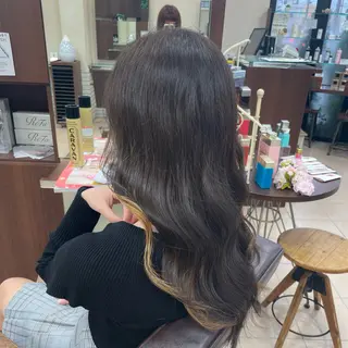 ロング カラー HIKARI🐈⬛ レイヤー×デザインのヘアスタイル