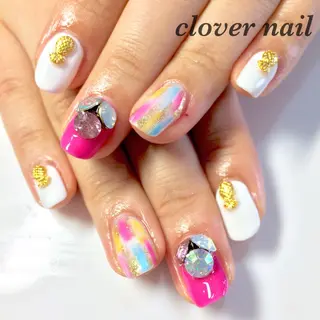 ネイル clover nailのネイルデザイン