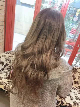 ロング カラー 今村 愛美のヘアスタイル