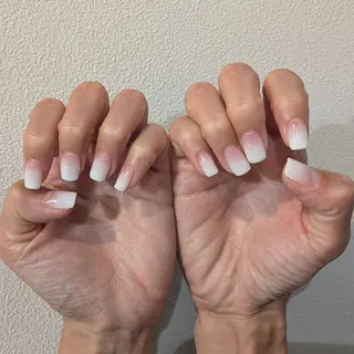 ネイル 6RokuHair（ロクヘアー)所属・門川 茉奈美のネイルデザイン