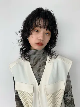 ミディアム パーマ 美髪・シールエクステ ホソタニリョウコのヘアスタイル