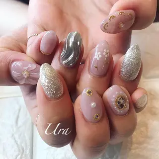 ネイル UrakoNail 《nail》のネイルデザイン