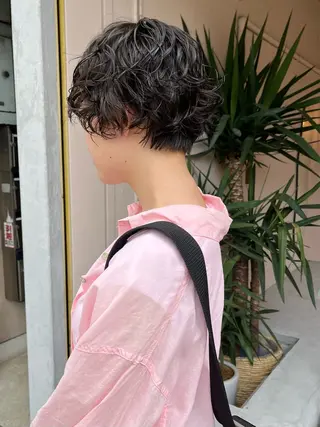 ショート パーマ iru所属・レイヤーカット/ ハイトーン/mikiのヘアスタイル