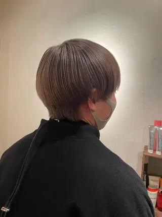 カラー メンズ 岡田 神奈のヘアスタイル