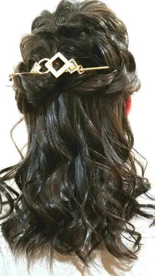 ヘアアレンジ 🇰🇷透明感×ハイ トーン🌟tomoのヘアスタイル