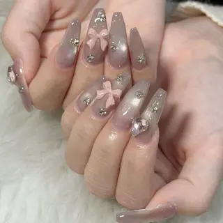 ネイル LAVISH nanamiのネイルデザイン