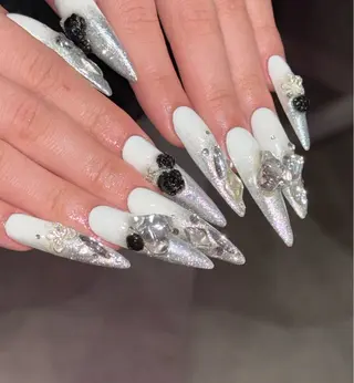 ネイル 🫧HI-KO 🫧のネイルデザイン