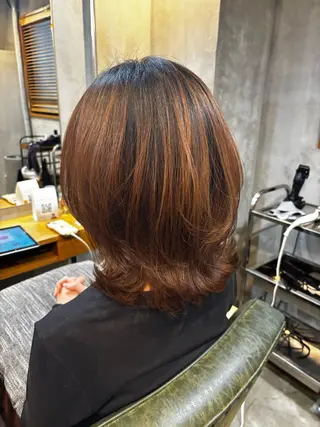 ミディアム • ユリナのヘアスタイル