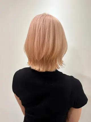 ミディアム カラー ハイトーン/ウルフ/ レイヤー/Asukaのヘアスタイル