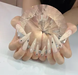 ネイル LoaChaton kaeのネイルデザイン