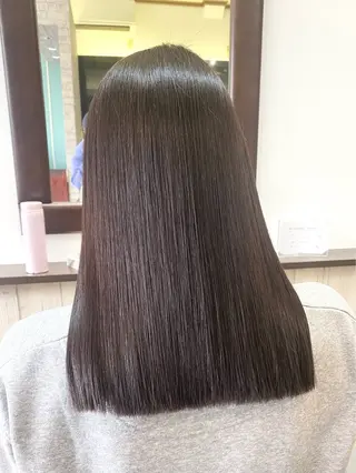 セミロング アサクラ ユウアのヘアスタイル