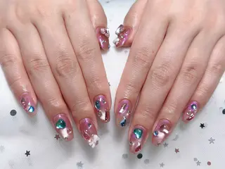 ネイル 西岡 真由美のネイルデザイン