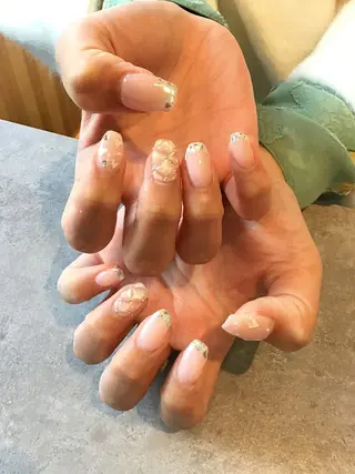 ネイル Nest 岩崎のネイルデザイン