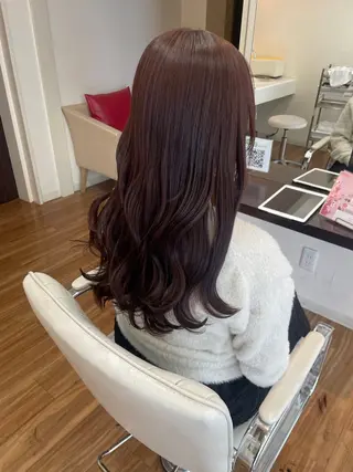 ロング 平田 華菜のヘアスタイル