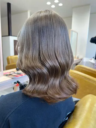 ミディアム カラー 松本 菜那のヘアスタイル