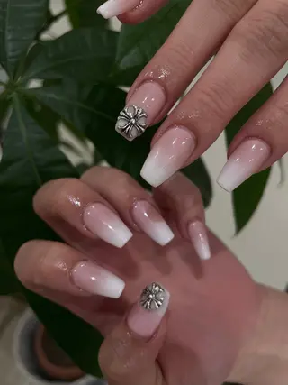 ネイル GO TODAY シェアサロン 渋谷Amiu店所属・渋谷ネイル🎀 y2k/海外ネイルのネイルデザイン