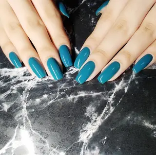 ミディアム ネイル クロキ 。のネイルデザイン