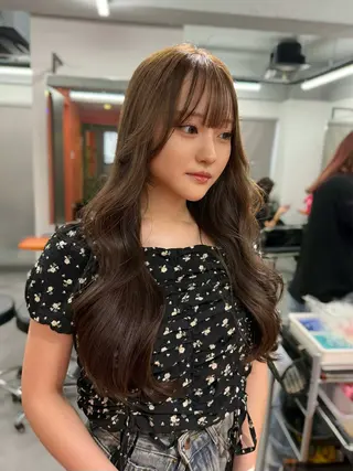 ロング カラー ミルクティーベージュ ❤︎レイヤー　MIAのヘアスタイル