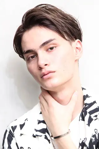 ショート 秋葉 玲唯のヘアスタイル